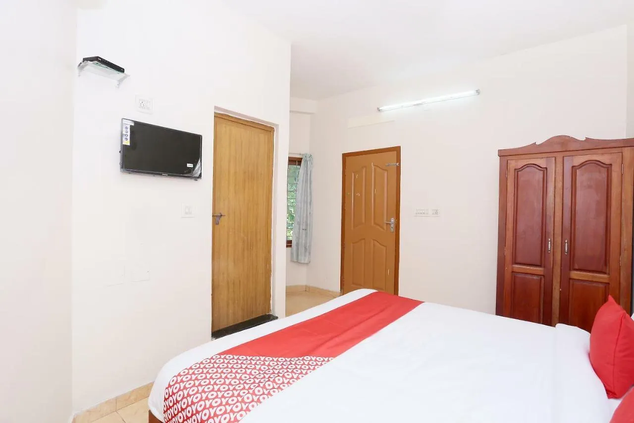 Oyo 39853 Manna Residency Hotel Kochi