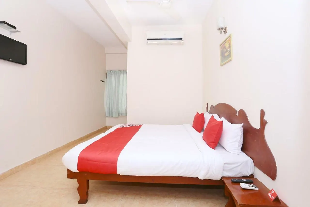 Oyo 39853 Manna Residency Hotel Kochi