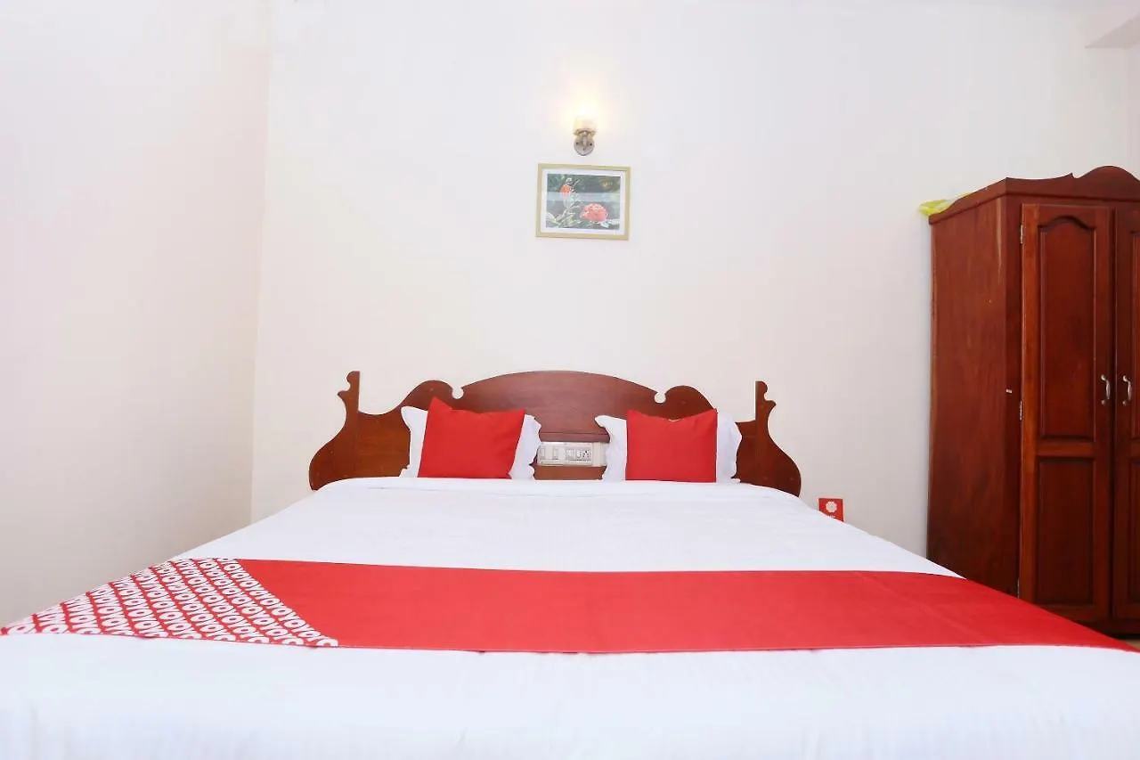 Oyo 39853 Manna Residency Hotel Kochi