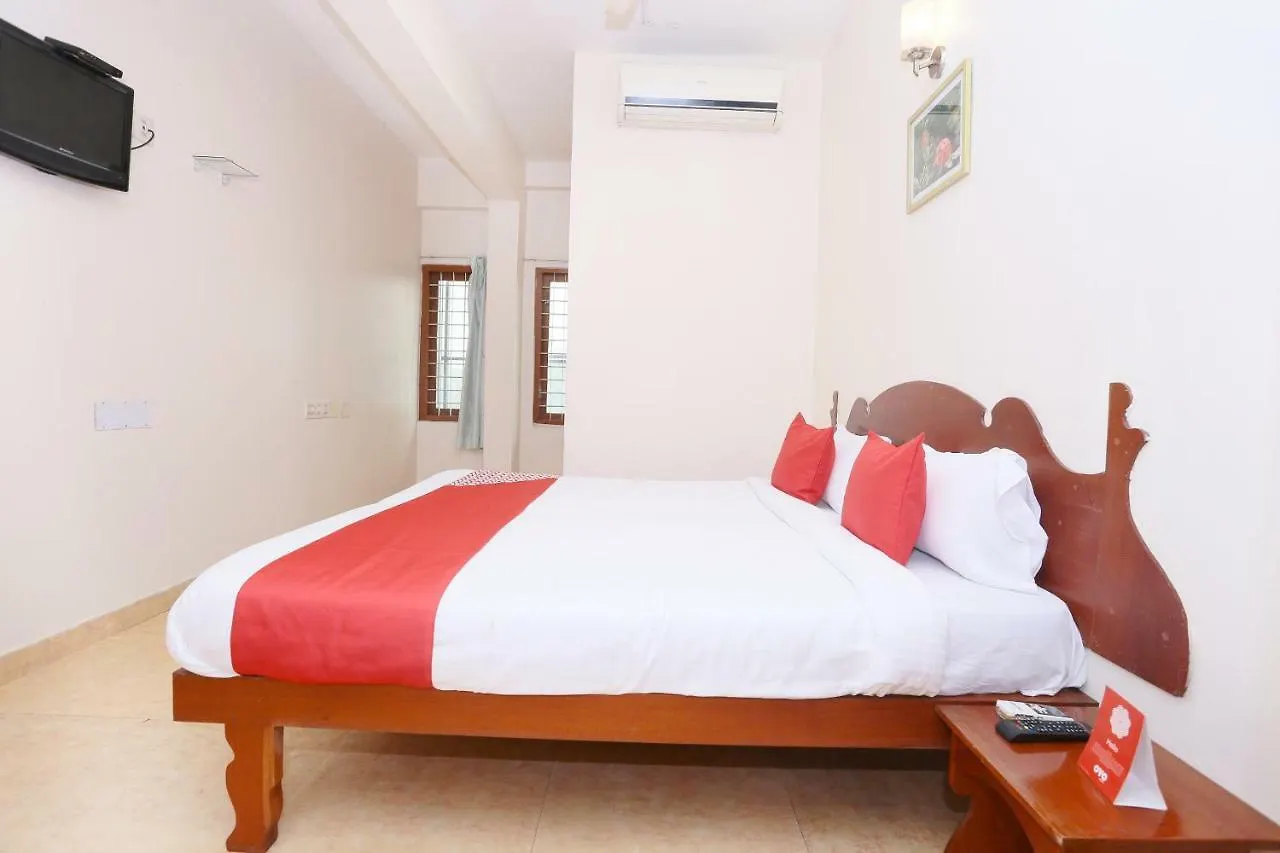 Oyo 39853 Manna Residency Hotel Kochi