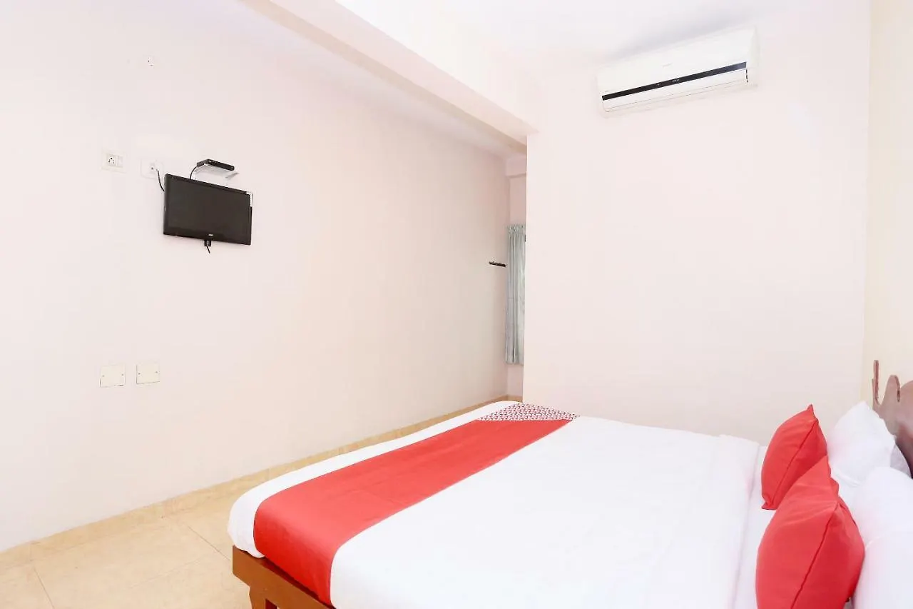 ***  Oyo 39853 Manna Residency Hotel Kochi India